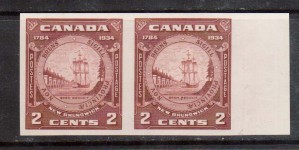 Canada #210a,iii XF/NH Imperf Pair With Closed Frame Var **With Certificate**